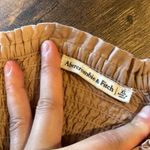 Abercrombie & Fitch puff sleeve smocked sweetheart neck tan crop top Size XL Photo 3