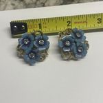 Avon Blue Enamel Rhinestone Flower Earrings Gold Tone Scroll Work Clip On Photo 5