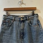 ZARA  Women's The 90s Bermuda High Rise Cut Off Denim Shorts Size 4 Light Blue Photo 4