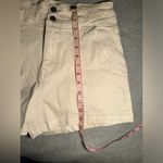 Kut From The Kloth  Jane high rise short white size 8 Photo 4