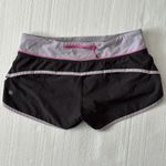Lululemon Womens ‎ Purple Pink Camo Speed Up Shorts Mid Rise Athletic 8 3.5" Photo 2