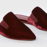Jenni Kayne • Velvet Mules slides slip on flats pointed toe Bordeaux maroon Red Size 5 Photo 0