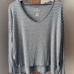 American Eagle  Soft & Sexy V-Neck Long Sleeve Tee Grey White Stripes Size Small Photo 0