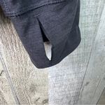 Torrid Active Size 0 Black Front Zip Long Sleeve Jacket Zip Pockets & Thumbholes Photo 5