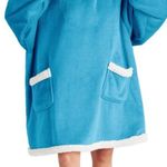 Bedsure Women’s Oversized Blanket Sweater Blue Winter Hoodie Medium Photo 0