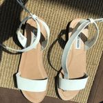 Steve Madden white sandals Photo 0