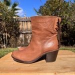 Frye  Carmen Short Back Lace Brown Leather Ankle Boots Size 6.5 Photo 2