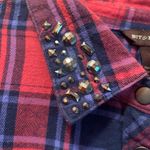 Bit & Bridle  Women’s Plaid Embellished Collar Long Sleeve Flannel Shirt Size M Photo 2