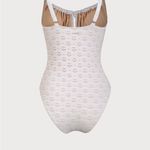 Berlook Floral Cutout One Photo 7