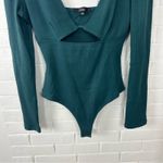 Lulus  Green Ribbed Long Sleeve Cut Out Bodysuit Size L Photo 2