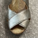 BORN Venetia Panna Cotta Metallic‎ Leather Cork Wedge Platform Sandals Size 6 Photo 4