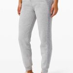 Lululemon NEW  Scuba Jogger Sherpa Stripe Heather Grey Gray Joggers Pants Size 10 Photo 0