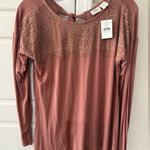 Daytrip  Slub Boho Top Lace Detail, Open Twist-Back Y2K Photo 0