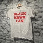Gildan EUC "Black Hawk Fan" White T-Shirt Red Font Chicago Blackhawks Size Small Photo 1