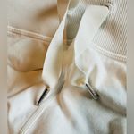 Lululemon Athletica White Jogger Crop Size 8 for Effortless Comfort Photo 7