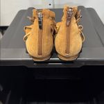 Marc Fisher Womens Brown Suede Gladiator Fringe Sandals Zip Back Flat Ankle Strap Photo 2