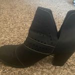 Blue Suede Shoes Women’s Black Ankle Booties Size 9.5 Short Heel Photo 5