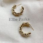 Gold twist hoop earrings Photo 7