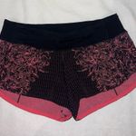 Lululemon Speed Up 2.5 inch Shorts Size 8 Black and Pink Photo 1