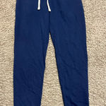 Vineyard Vines  Photo 0