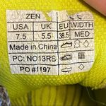 Vionic  Kona Orthotic Running Shoes in Gray/Lime Size 7.5‎ Photo 6