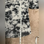 Moda  Black White Top Size Large Women’s Photo 4