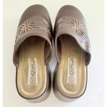 Lower East Side VTG Y2K  Brown Faux Leather Chunky Clogs Sz 7.5 Photo 2