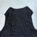 TCEC Black Floral Lace Sleeveless Cropped Top Photo 2