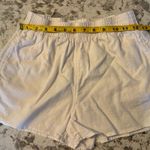 Wilfred Aritzia  Free Pull On Linen Shorts White Size XS 2.5” Inseam Photo 5