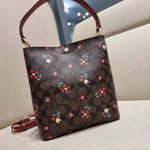 Coach Small Town Bucket Bag In Signature Canvas With Heart Petal Print c7975 Photo 5