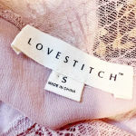 VICI  LOVESTITCH Delicate Lace Tank in Blush size‎ Small Photo 3