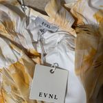 Chic Strapless Floral Dress in Cream and Gold Yellow Photo 5