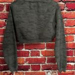 Alphalete cropped camo sweater Photo 4