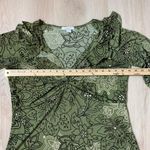 Dress Barn Y2K Women Boho Green Floral Print 3/4 Sleeve V-Neck Top Size L Photo 2