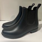 A New Day Women's Chelsea Sleek Black Pull-On Tab Rain Boots Size 6 Photo 0