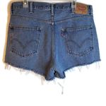 Levi's 550 Mom Cut-Off Hi-Rise Denim Shorts Size 38 Photo 2