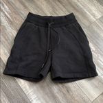 Lululemon  scuba shorts black size 0 Photo 8