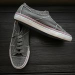 blowfish Womens  Gray Distressed Slip On Casual Sneaker Tennis Shoes Sz 9 Photo 2