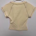 Cream Yellow V Photo 5