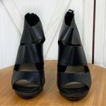 Classiques Entier  Strappy Cutouts Peep Toe Leather Bootie‎ Heels Black 7.5 Photo 3