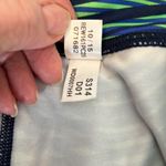 Reebok  size small blue and green print cropped leggings inside pocket  EUC Photo 6