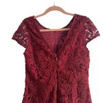 Lulus Festive Red Lace Holiday Party Dress Cap Sleeve Size Medium Round Neck Photo 4