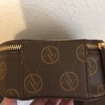 Adrienne Vittadini chocolate clam crossbody bag Photo 5