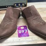 Chinese Laundry Women's 7 Brown Microsuede Slip-On Pointed Toe Mesa Mule Photo 0