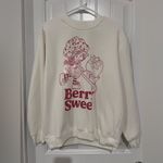 Strawberry Shortcake “Berry Sweet” Cream Sweatshirt with Pink Bow Size M Photo 1