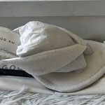 Good American NEW Women’s Cinderella wedge Sandals in white size 7 Photo 0