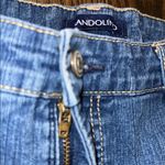 Bandolino  Blue Denim Shorts Riley style size 6 petite Photo 2