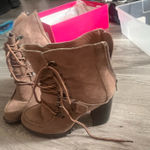Shoedazzle Platform brown boots  Photo 0