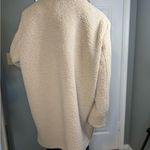 This is a Reason Brand Women's Faux Fur Cozy Teddy Size 3XL Oversized Coat. Photo 8