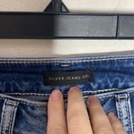 Silver Jeans Suki Mid Rise Distressed mid indigo wash Capri jeans size 30 Photo 7